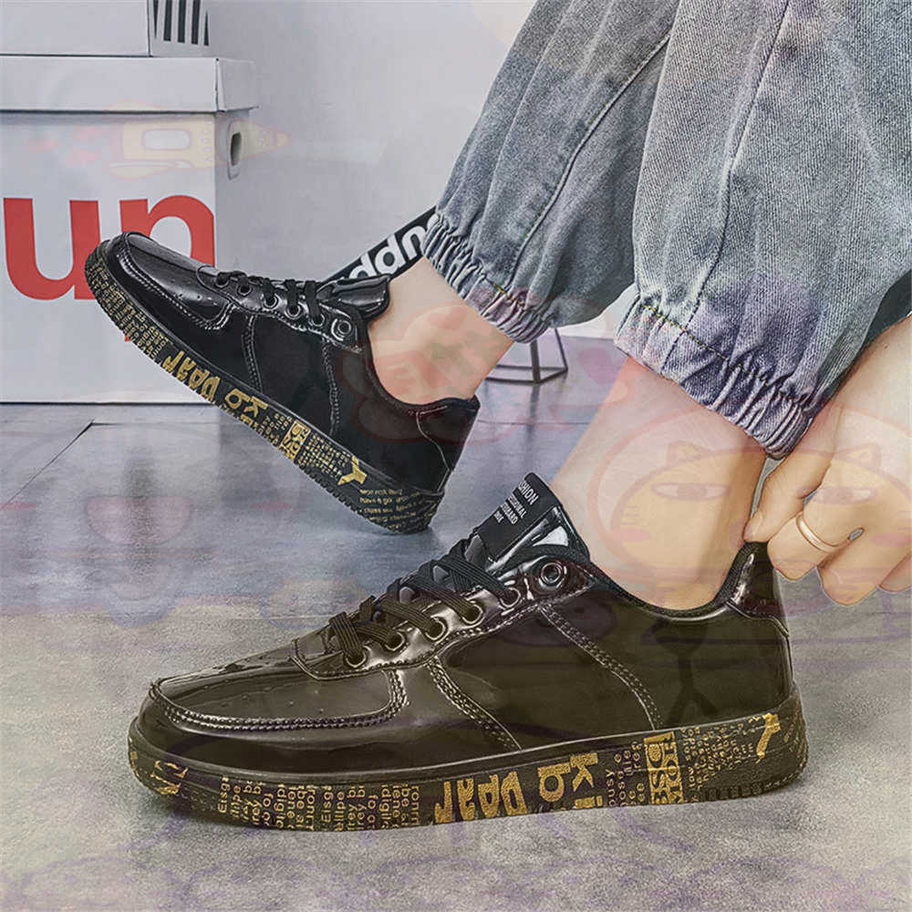 Round Foot Size 45 Sneakers Wh - مراجعة Luxury Lifestyle Team وسعره